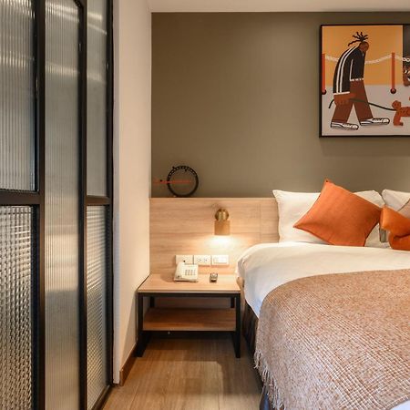 Da Dun Street Hotel Taichung Extérieur photo