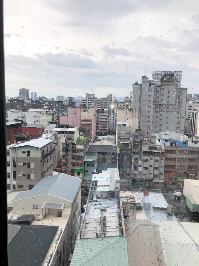Da Dun Street Hotel Taichung Extérieur photo
