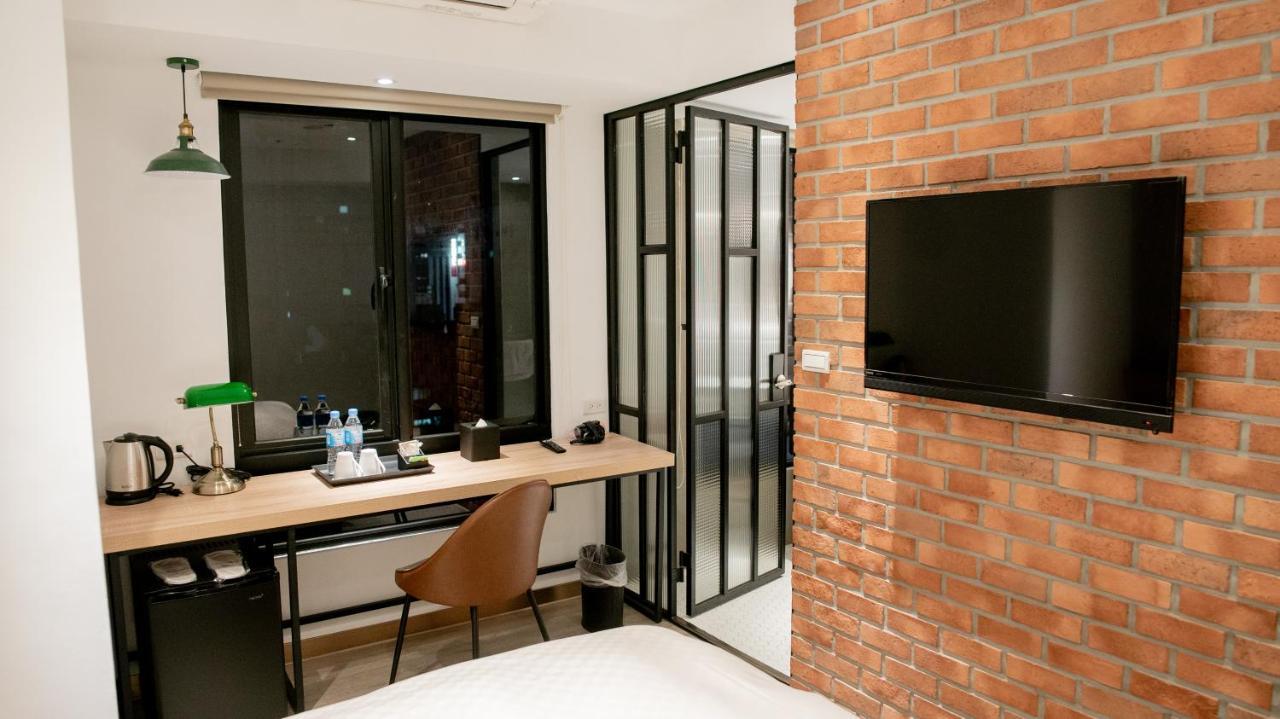 Da Dun Street Hotel Taichung Extérieur photo